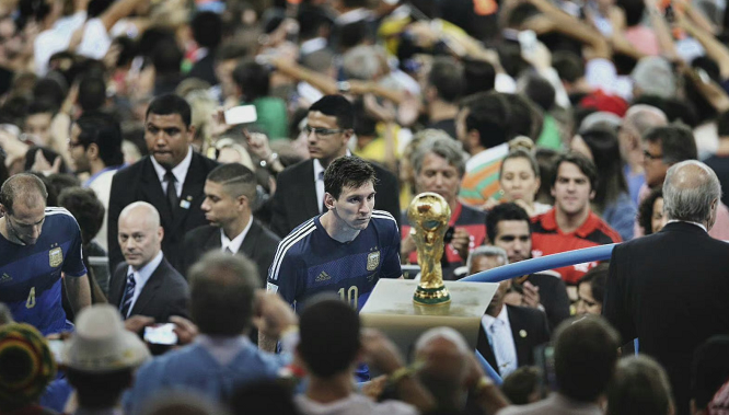 都灵vs科莫：杜万-萨帕塔、弗拉希奇首发，莫拉塔、尼科-帕斯出战