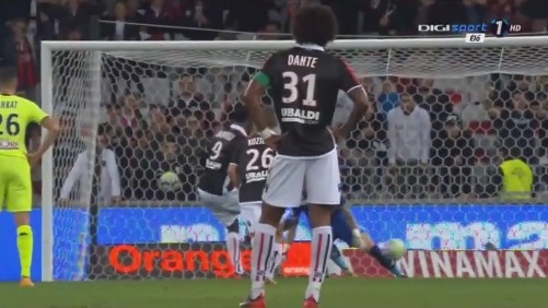 王钰栋首个主力赛季表现：共12球5助攻，荣膺中超本土金靴（王钰栋首个主力赛季12球5助，加冕中超本土金靴）