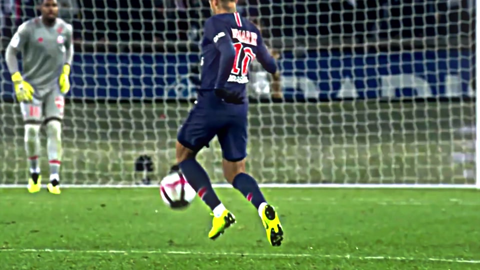 韩媒披露，因对联盟认定塔诺斯“种族歧视”不满，全...