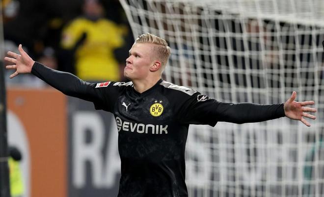 2025／26赛季英超：西汉姆联0-2利物浦！萨拉赫替补席见证利物浦重生（英超2025／26赛季：利物浦2-0客胜西汉姆，萨拉赫替补席目睹红军复苏）