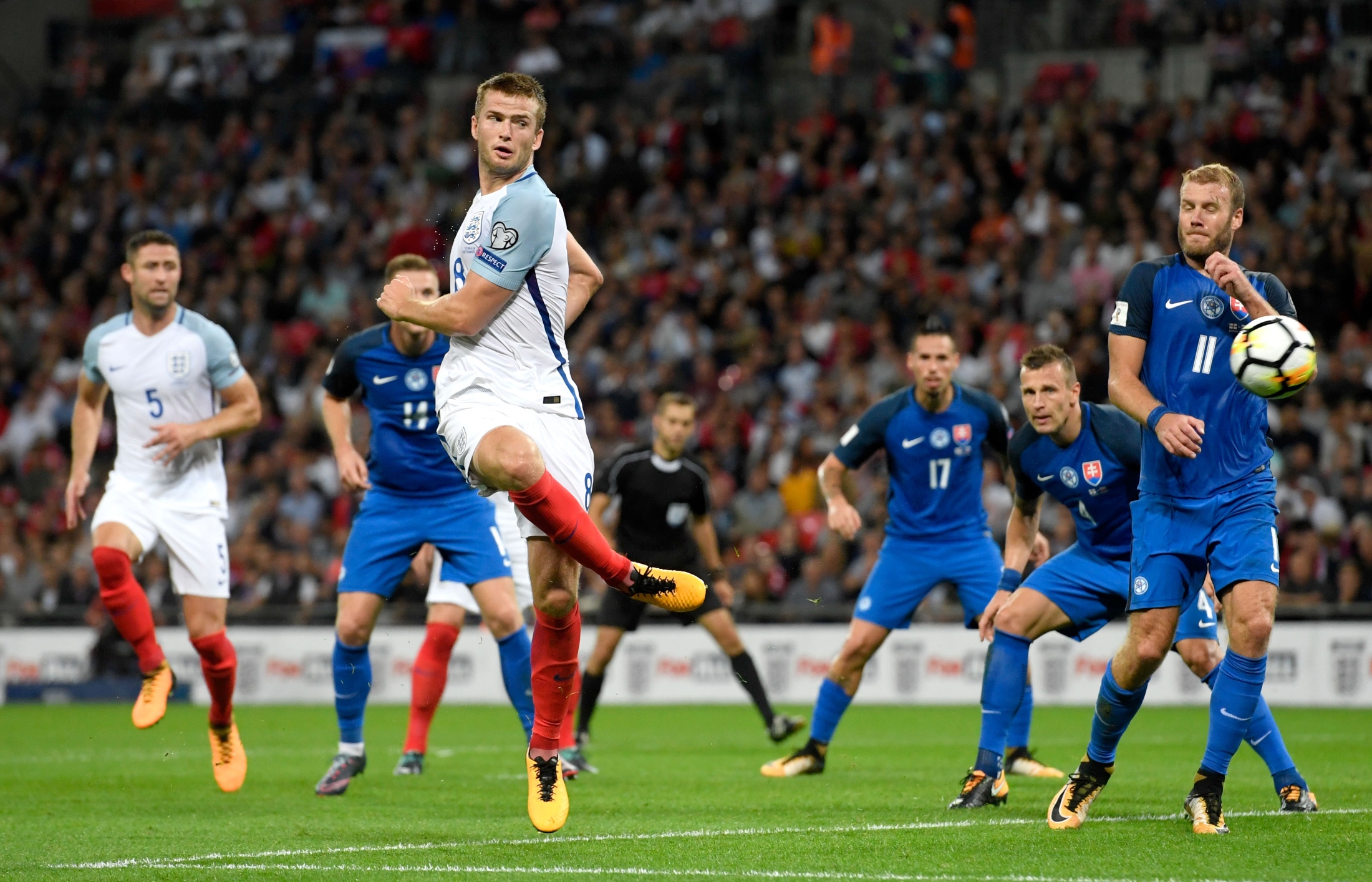 穆勒：我很享受加拿大的自由，但有时也会想念拜仁的高压环境（穆勒：在加拿大我享受自由，但偶尔仍会怀念拜仁的高压节奏）