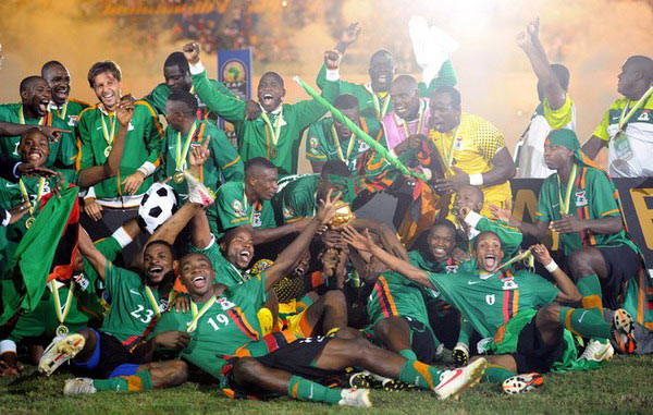 篮球勇士球星赛前训练高强度