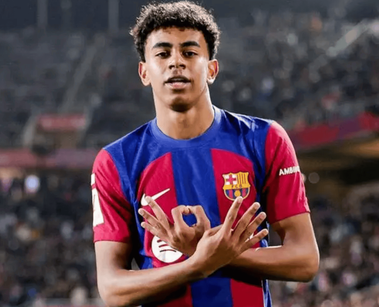 海港成立20周年！徐根宝致辞：俱乐部成绩首先要感谢球迷（海港成立二十周年，徐根宝致辞：俱乐部成绩首功在球迷）