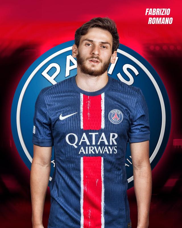 凯恩社媒晒照：祝愿每个人圣诞节快乐🎄（凯恩社媒晒照送祝福：愿大家圣诞快乐🎄）